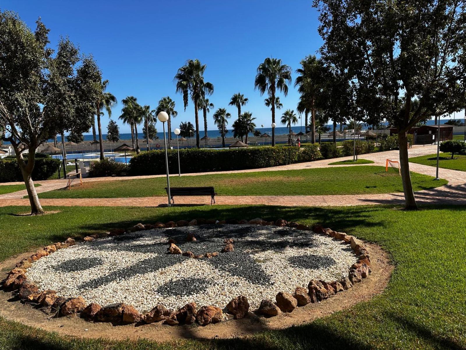 Luxurious Spacious Three Bedroom Apartment On Beachfront Almerimar Exterior foto