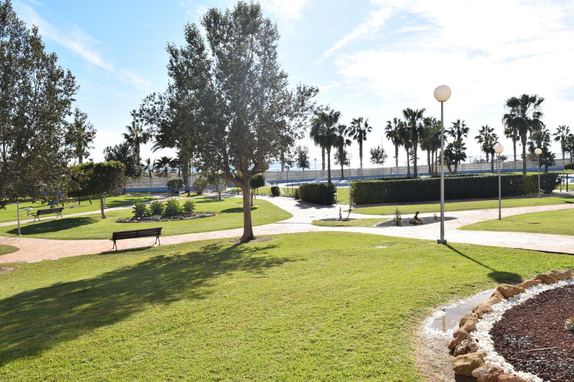 Luxurious Spacious Three Bedroom Apartment On Beachfront Almerimar Exterior foto